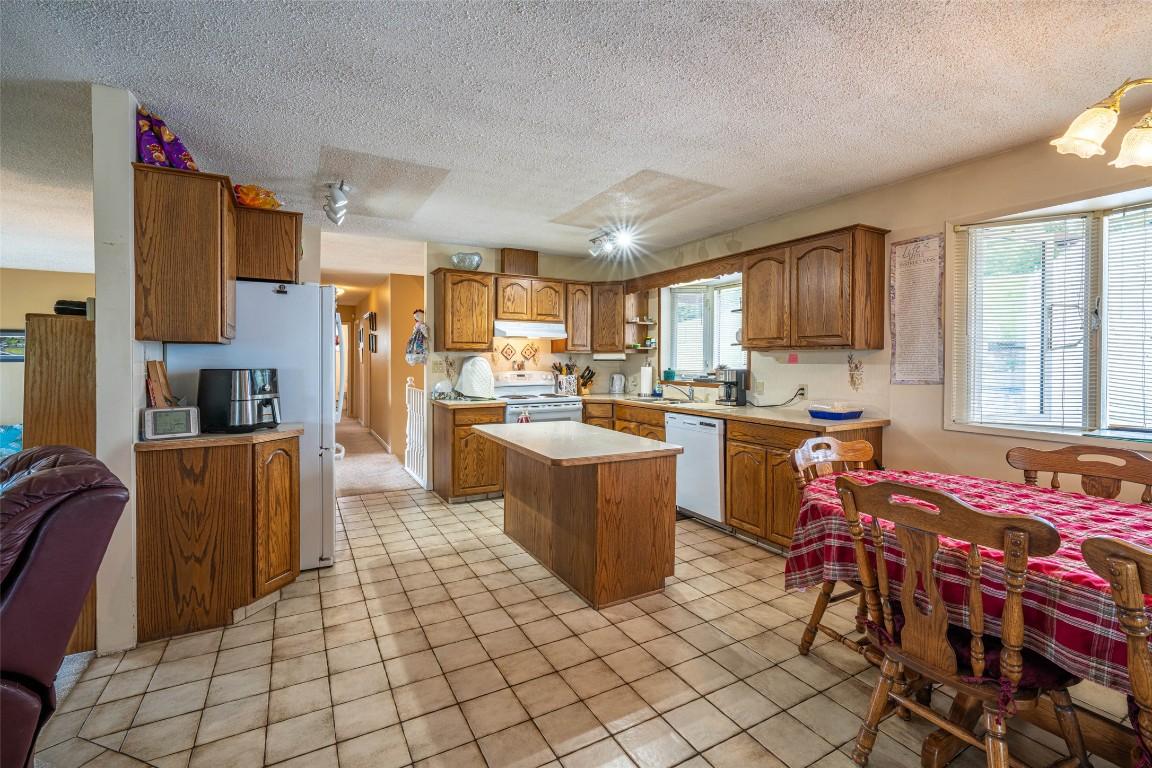 









5541


Dixon Dam

Road,
Vernon,




BC
V1B 3J7

