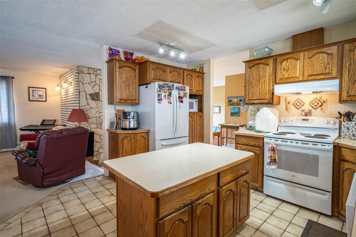 









5541


Dixon Dam

Road,
Vernon,




BC
V1B 3J7

