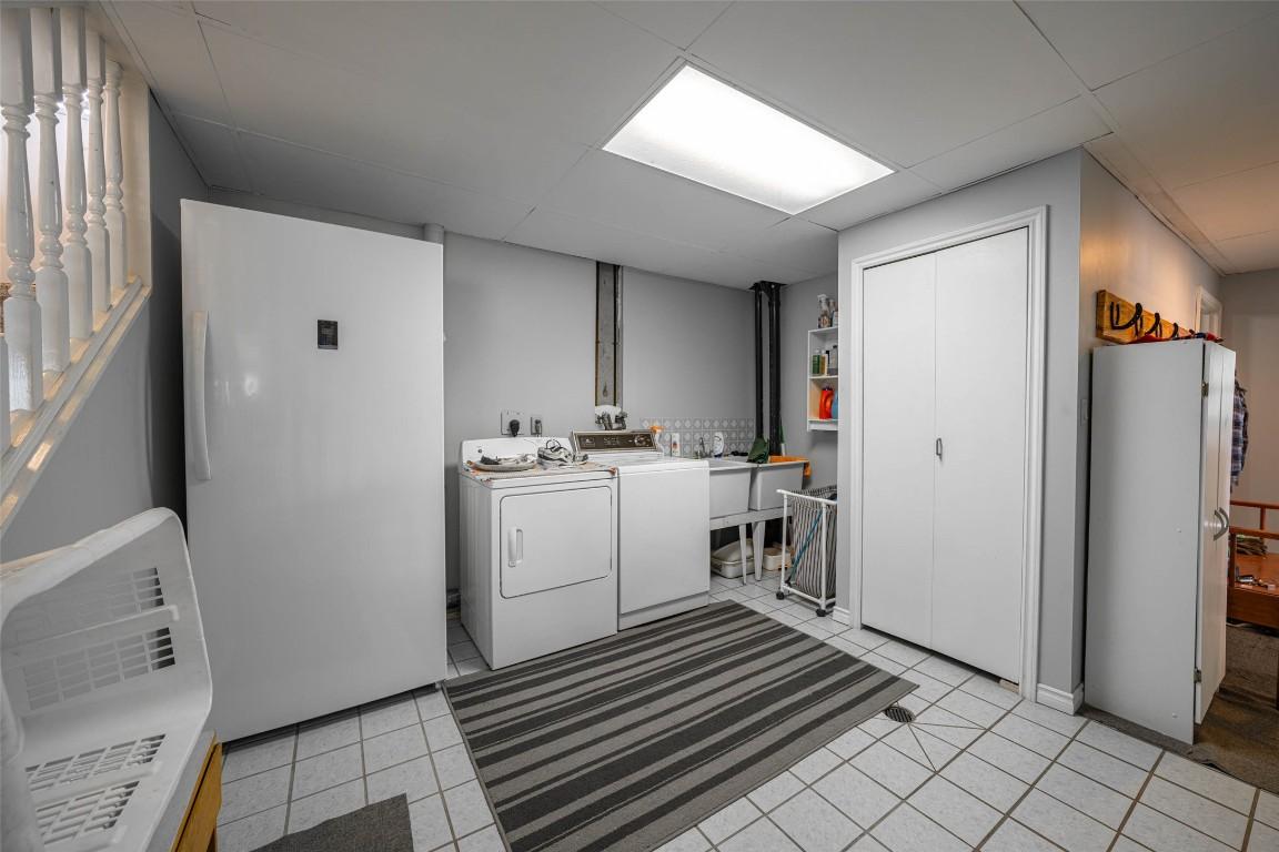 









5541


Dixon Dam

Road,
Vernon,




BC
V1B 3J7

