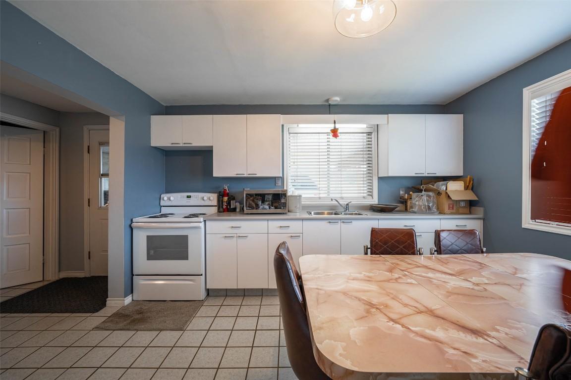 









5541


Dixon Dam

Road,
Vernon,




BC
V1B 3J7

