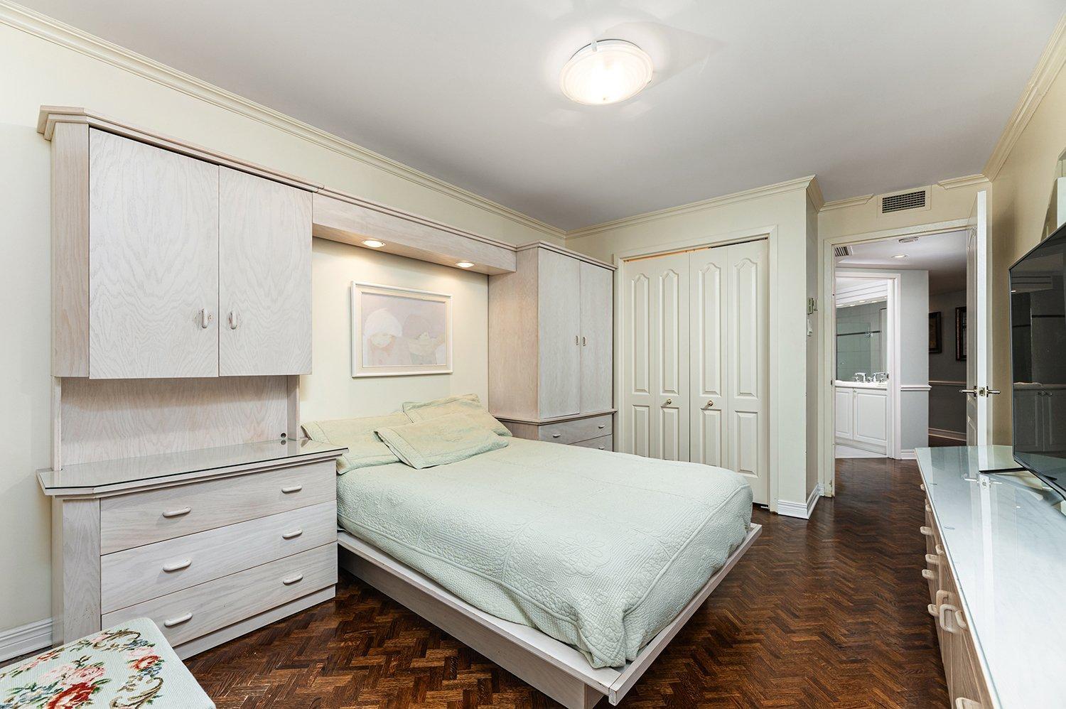 









795


Rue Muir

, 201,
Montréal (Saint-Laurent),




QC
H4L5H8

