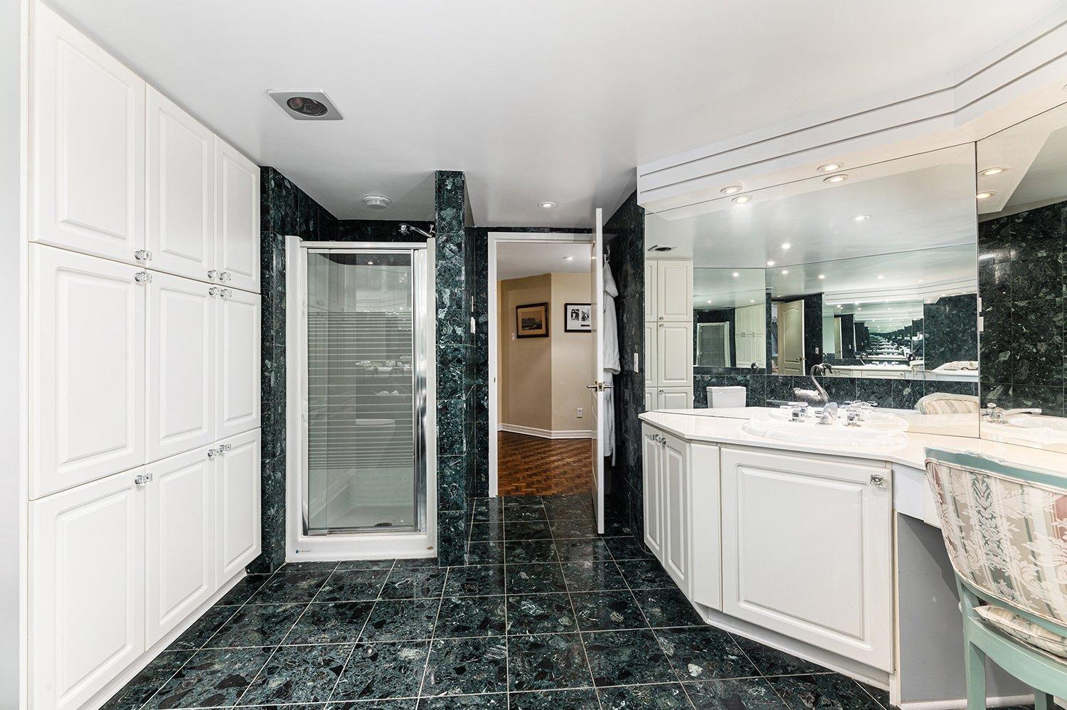 









795


Rue Muir

, 201,
Montréal (Saint-Laurent),




QC
H4L5H8

