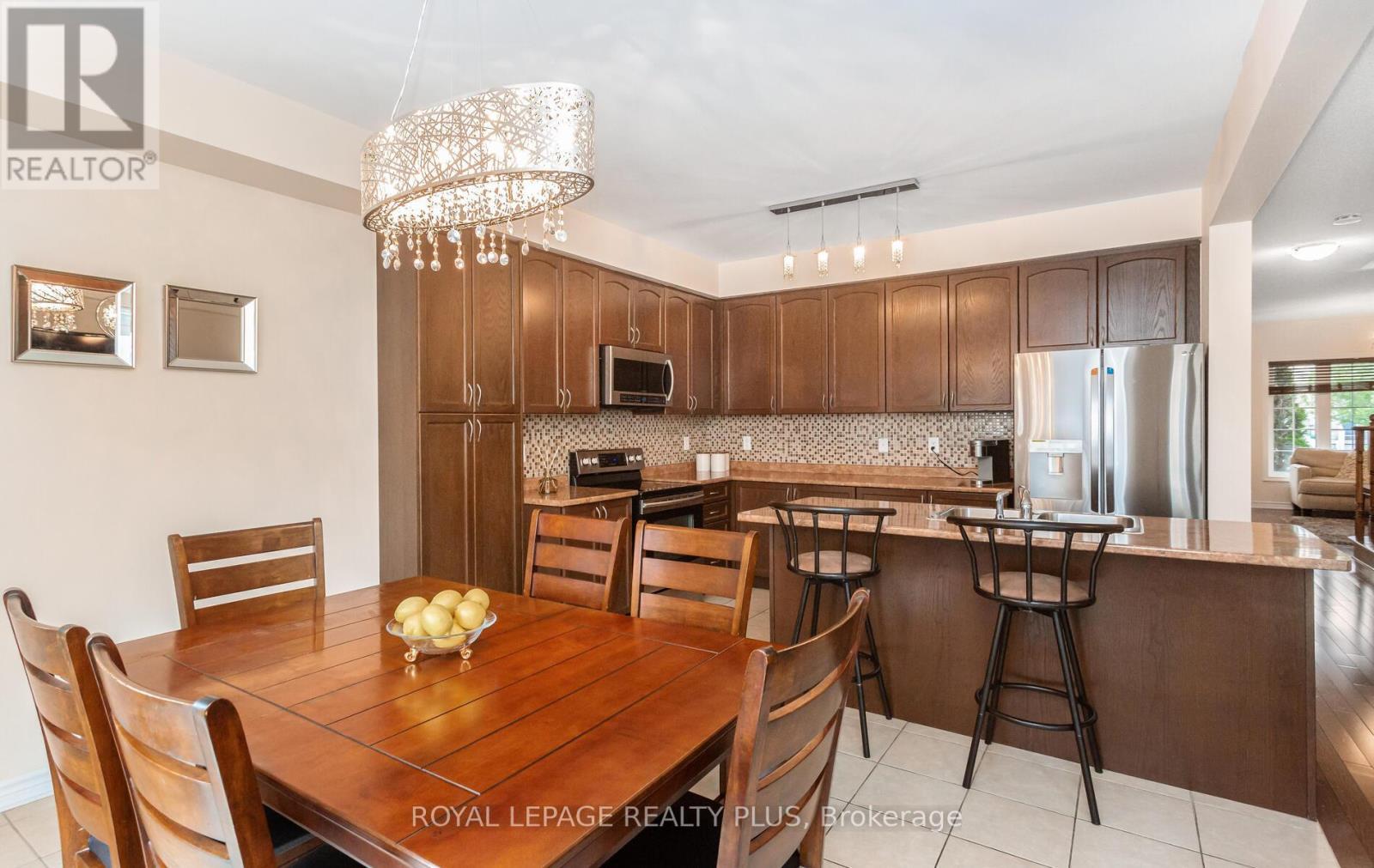 












17 DADEN OAKS DRIVE

,
Brampton,




Ontario
L6P3R7

