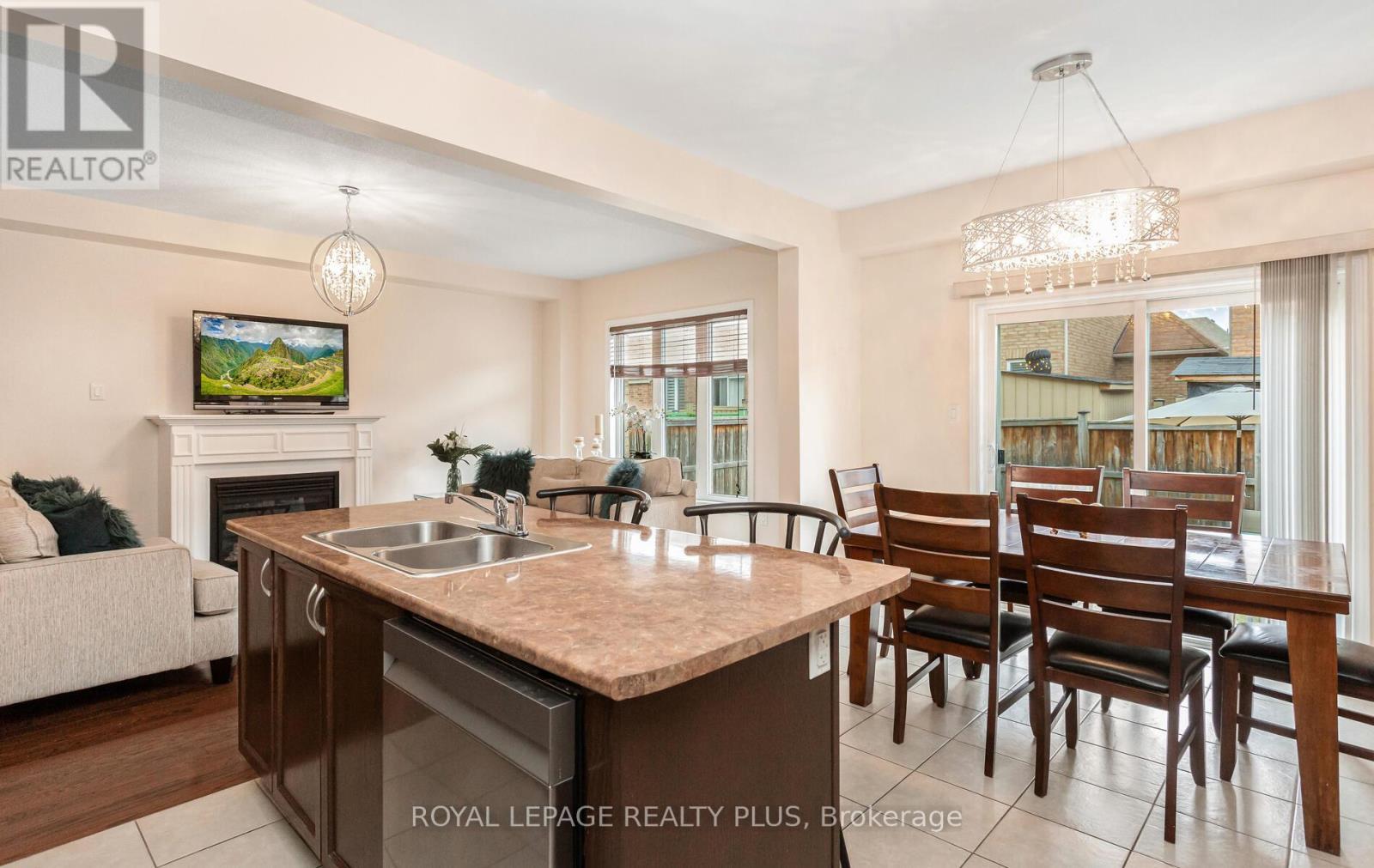 












17 DADEN OAKS DRIVE

,
Brampton,




Ontario
L6P3R7

