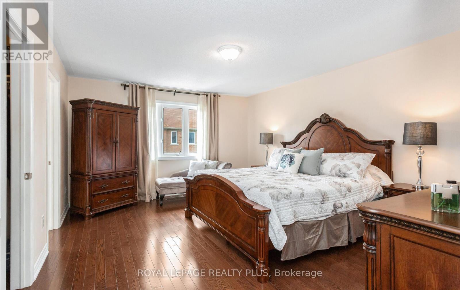 












17 DADEN OAKS DRIVE

,
Brampton,




Ontario
L6P3R7

