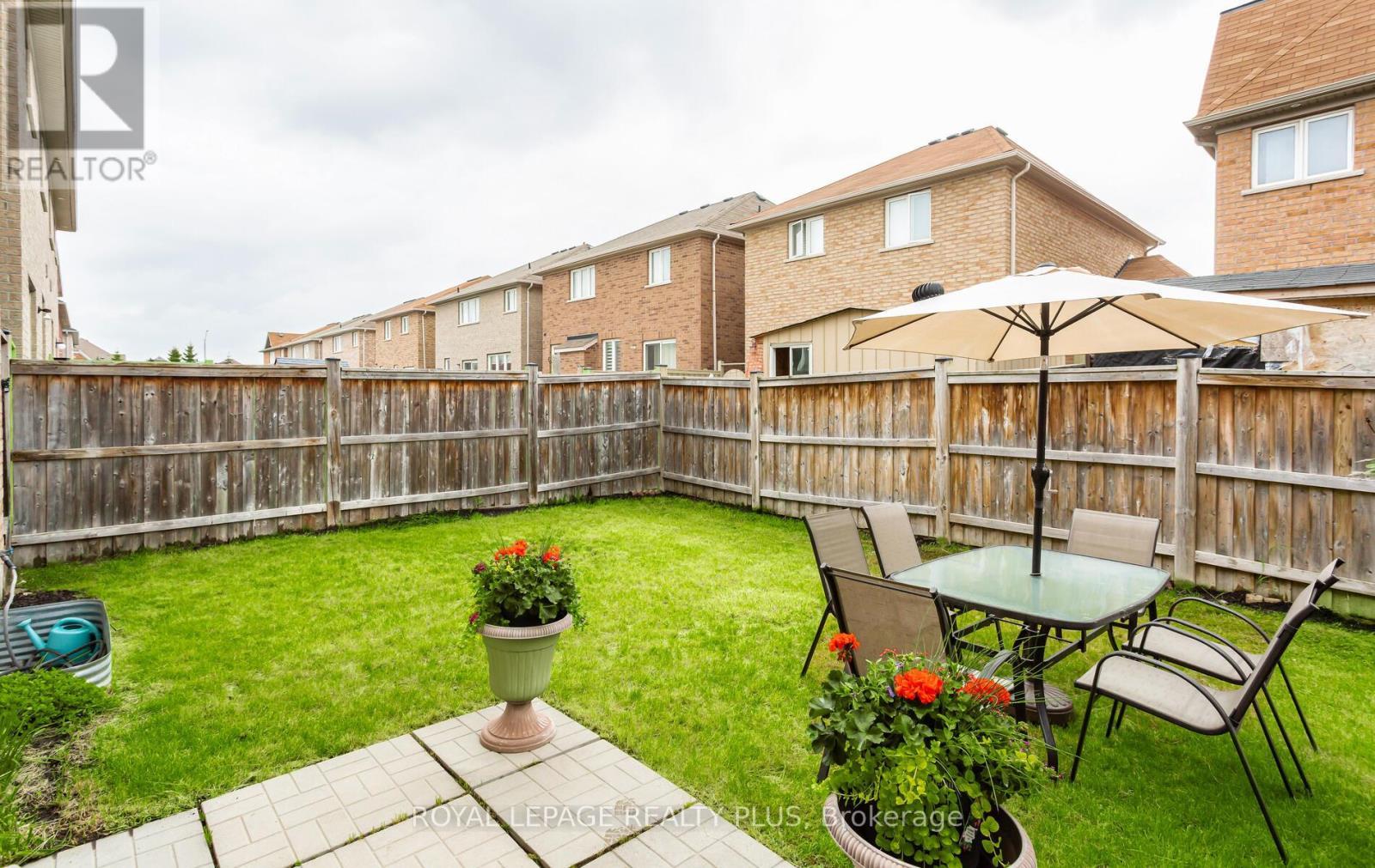 












17 DADEN OAKS DRIVE

,
Brampton,




Ontario
L6P3R7

