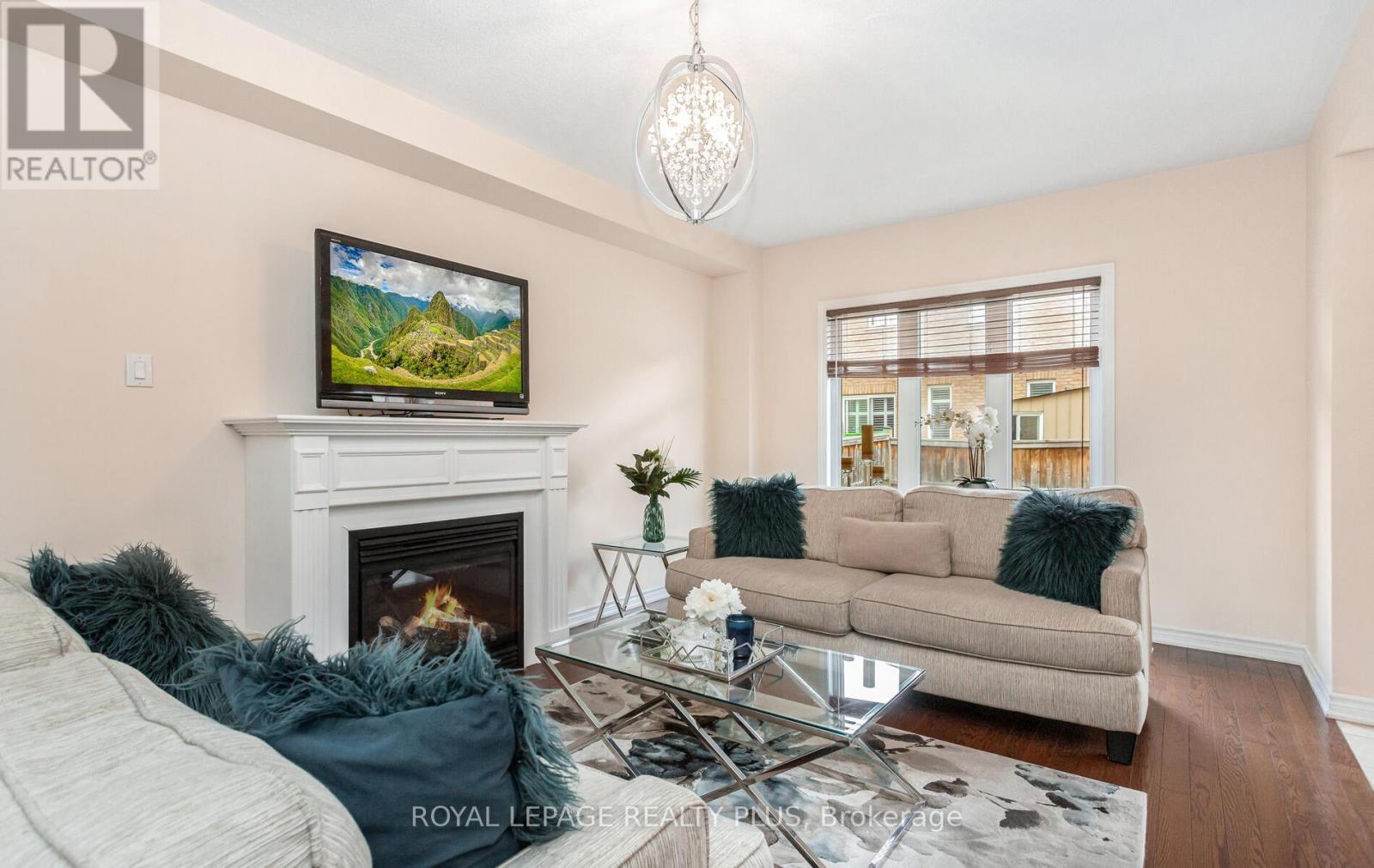 












17 DADEN OAKS DRIVE

,
Brampton,




Ontario
L6P3R7

