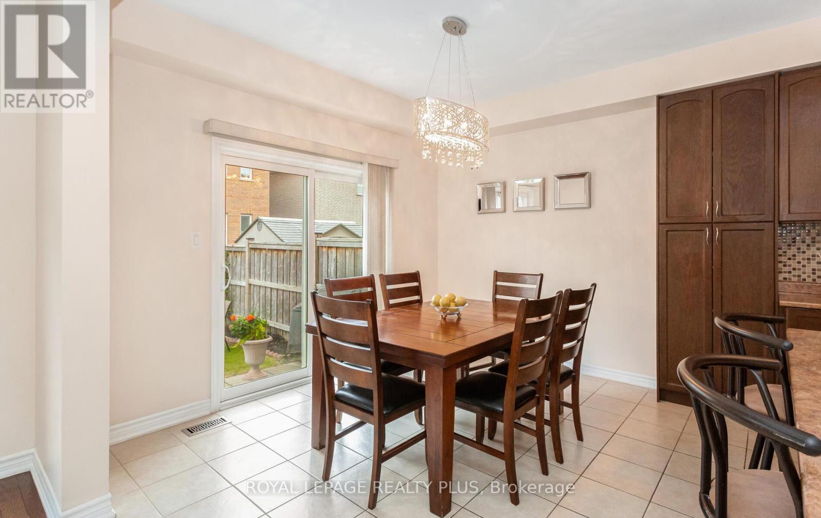 












17 DADEN OAKS DRIVE

,
Brampton,




Ontario
L6P3R7

