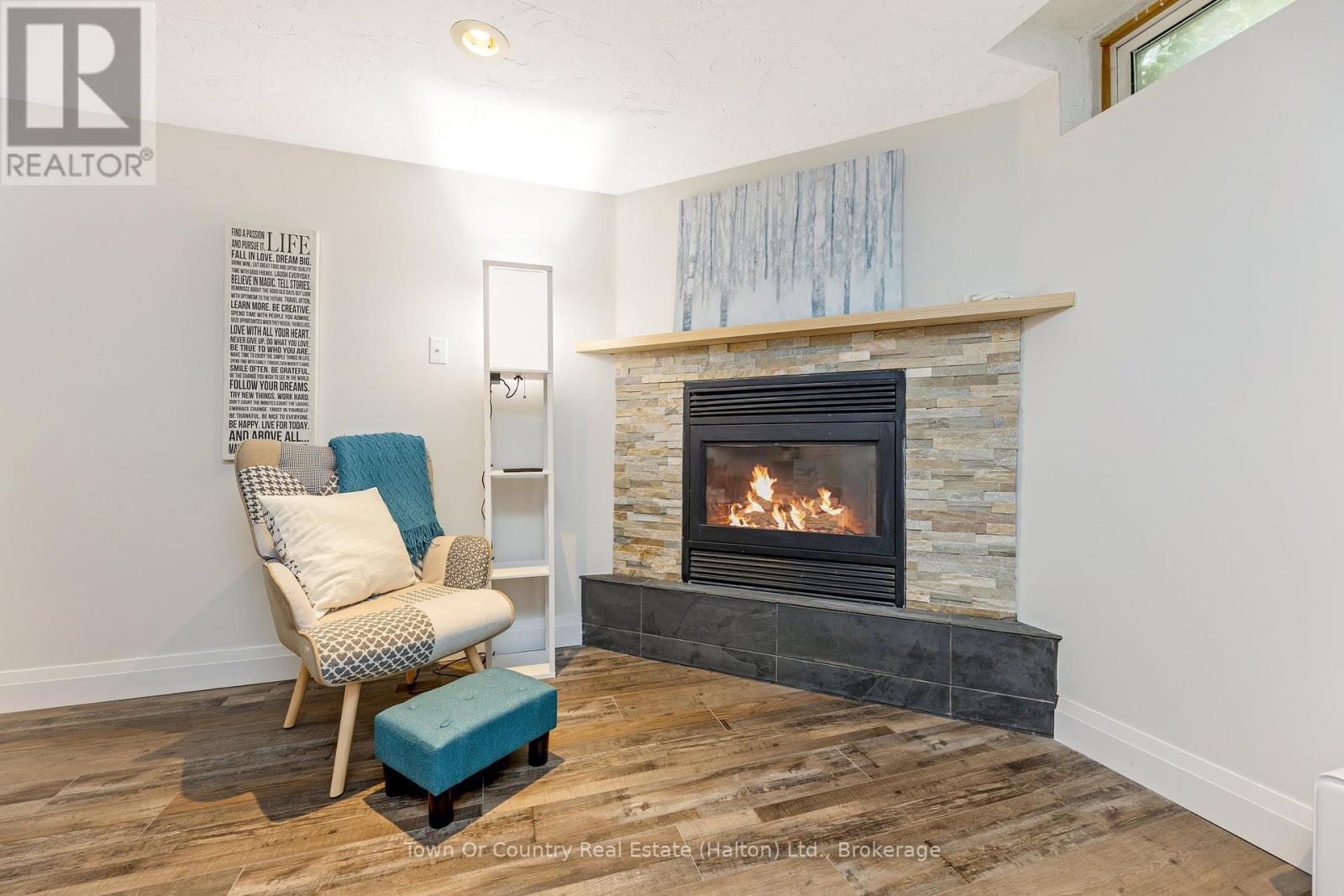 












26 - 278 WILSON DRIVE

,
Milton (DP Dorset Park),




Ontario
L9T3K2

