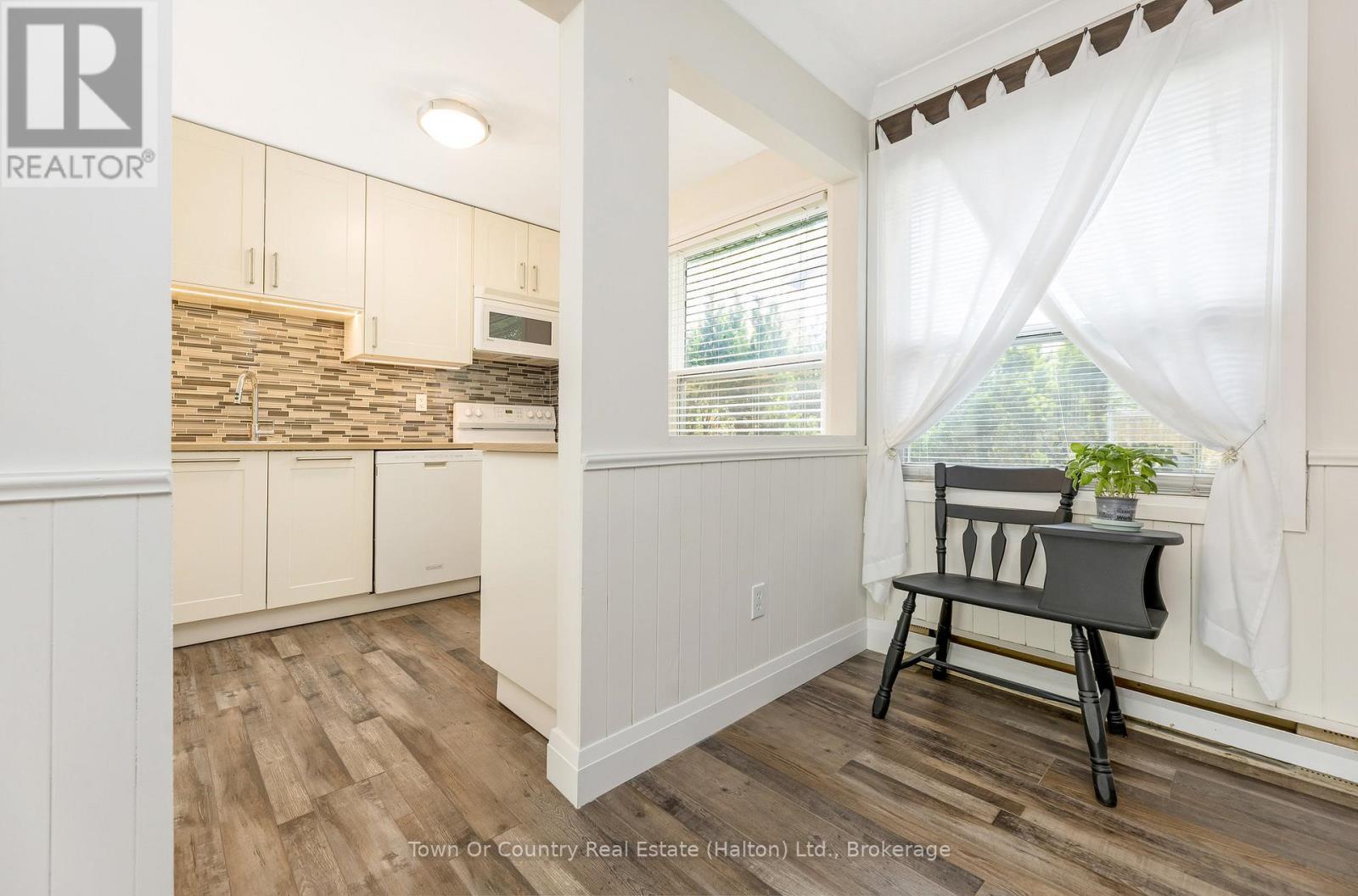 












26 - 278 WILSON DRIVE

,
Milton (DP Dorset Park),




Ontario
L9T3K2

