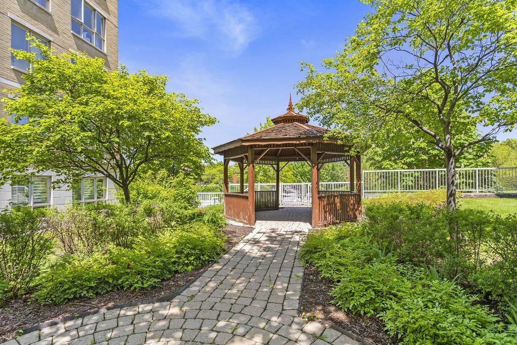 









8580


Rue Raymond-Pelletier

, 508,
Montréal (Ahuntsic-Cartierville),




QC
H2M2W7

