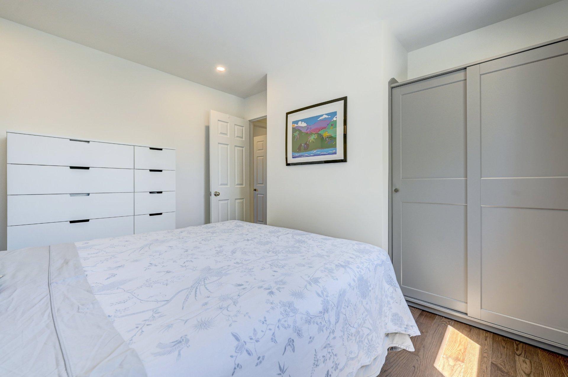 









1755


Rue Plante

,
Brossard,




QC
J4W1K8


