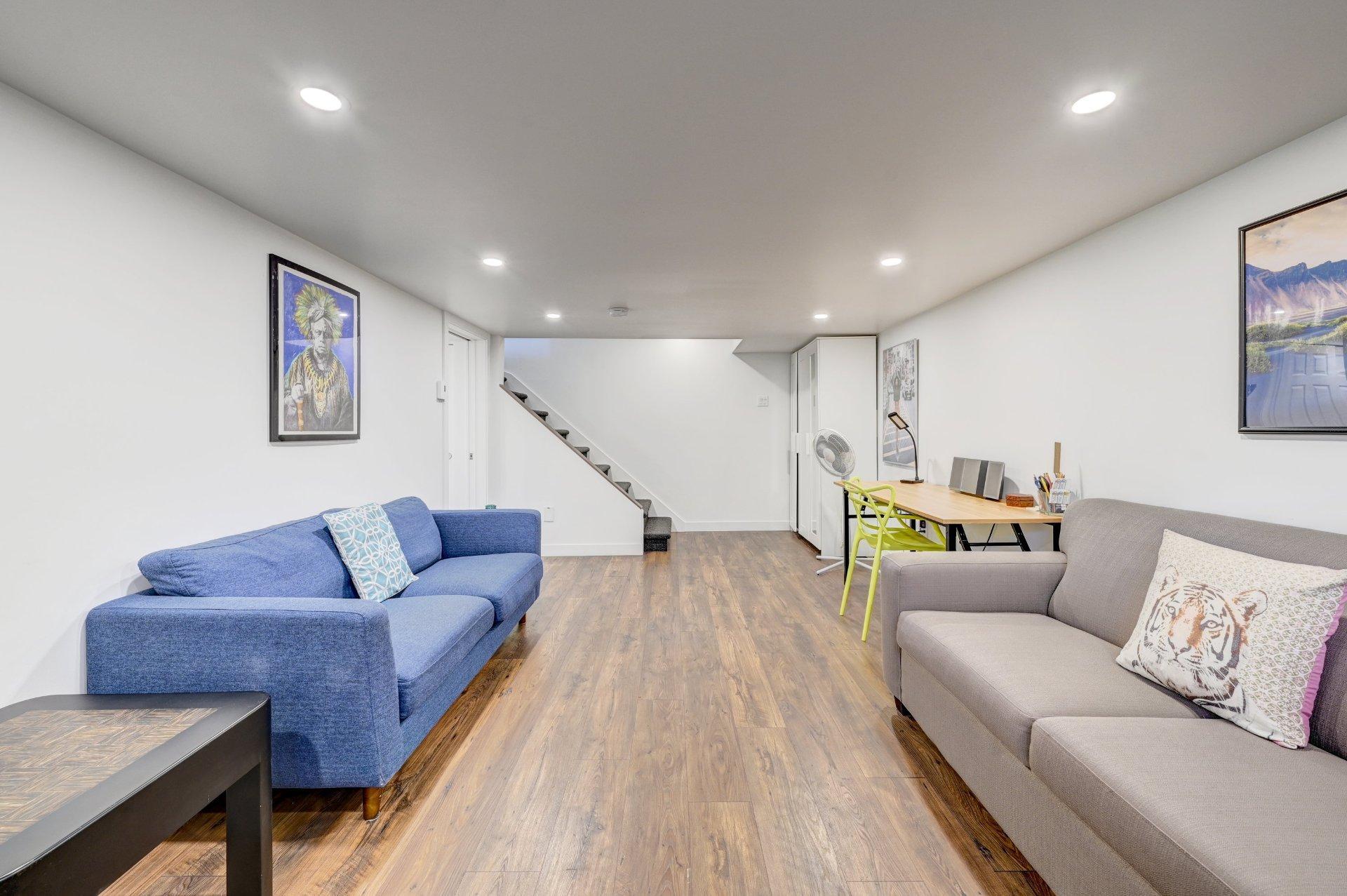 









1755


Rue Plante

,
Brossard,




QC
J4W1K8

