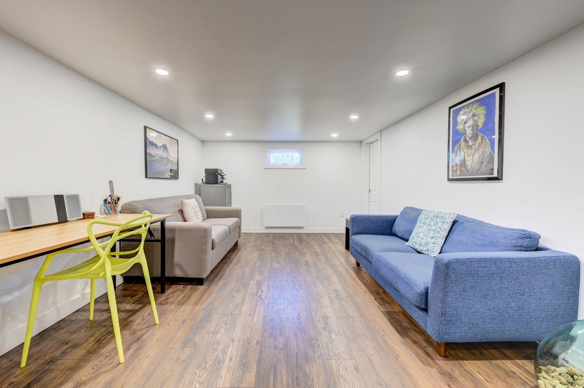 









1755


Rue Plante

,
Brossard,




QC
J4W1K8


