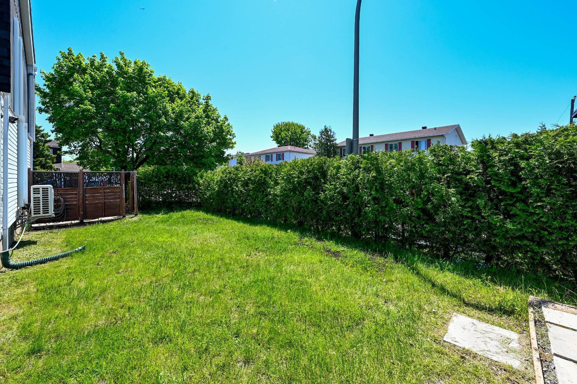 









1755


Rue Plante

,
Brossard,




QC
J4W1K8

