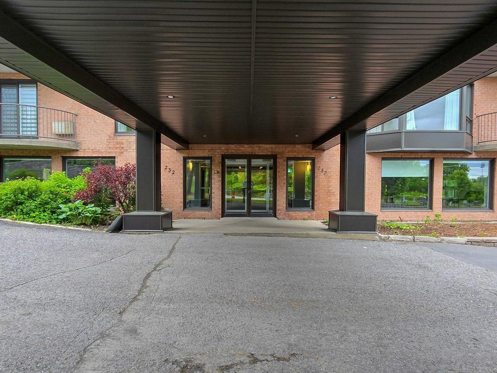 









232


Boul. Alexandre-Taché

, 303,
Hull (Gatineau),




QC
J9J1L4

