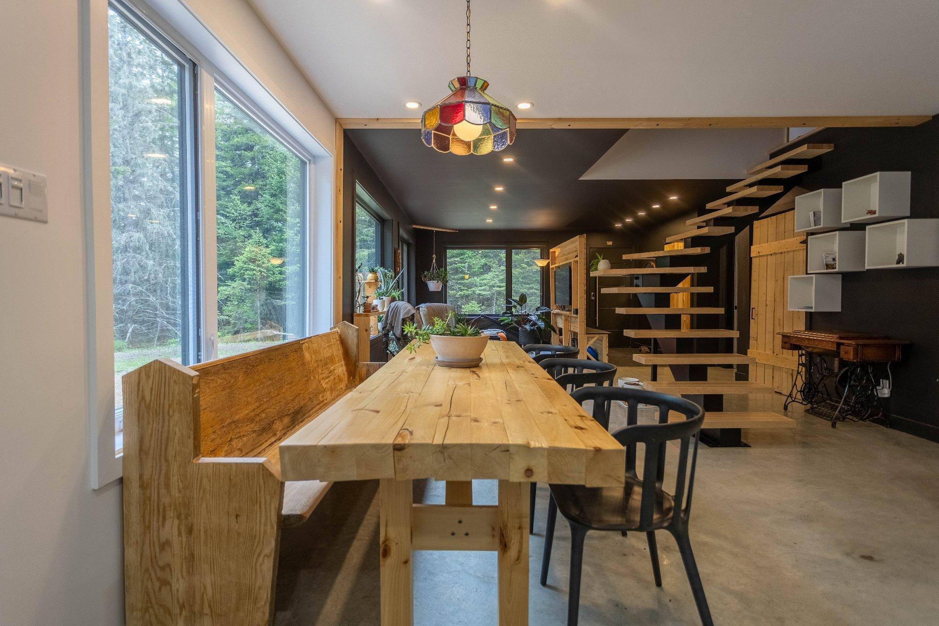 









1050


Ch. St-François

,
Saint-Mathieu-du-Parc,




QC
G0X1N0

