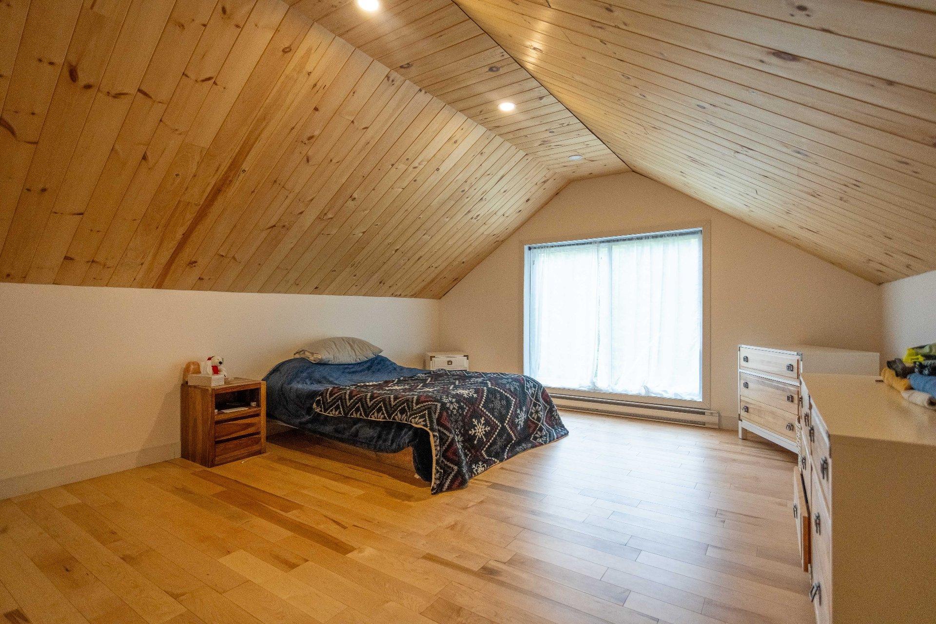 









1050


Ch. St-François

,
Saint-Mathieu-du-Parc,




QC
G0X1N0


