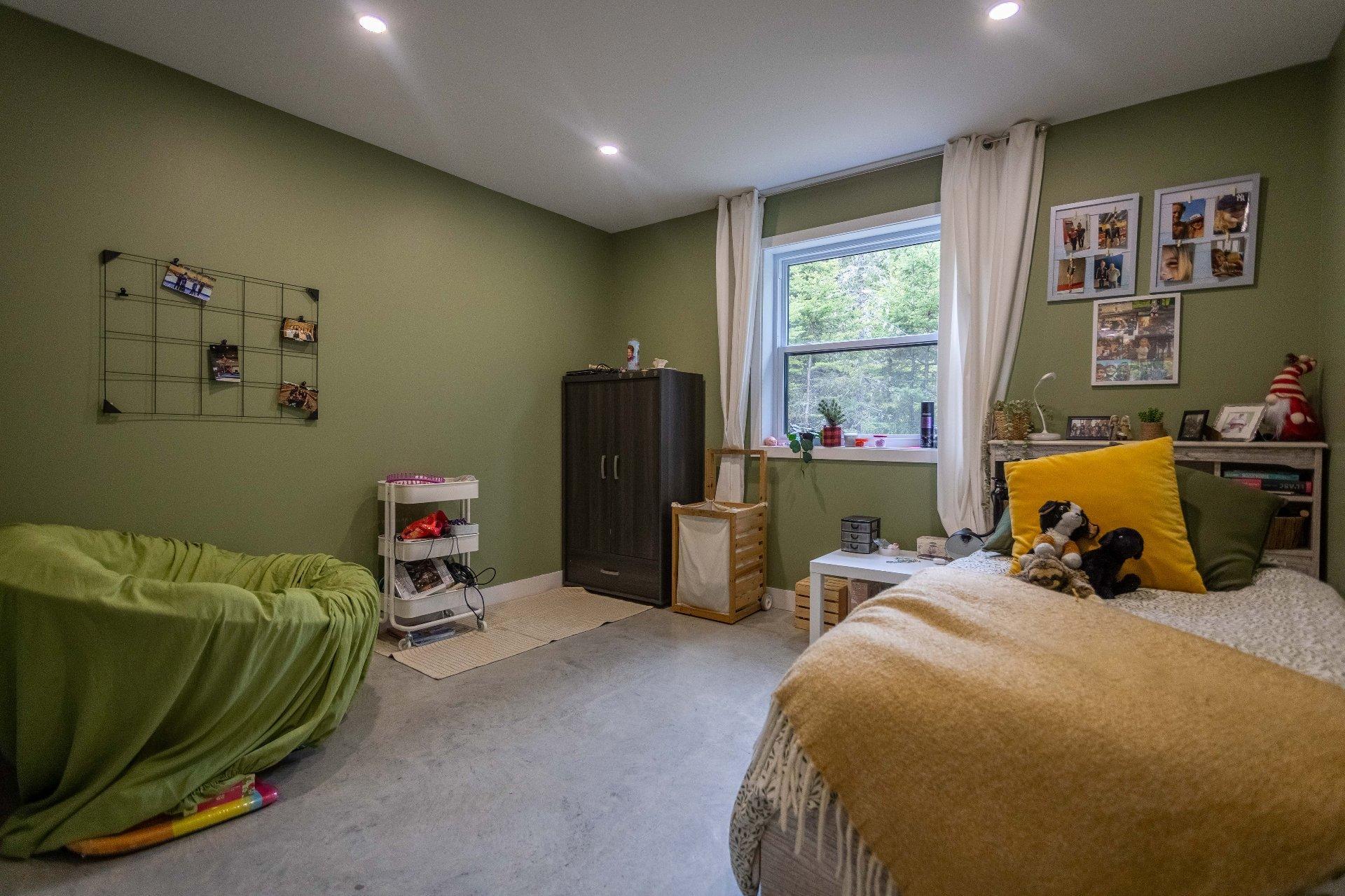 









1050


Ch. St-François

,
Saint-Mathieu-du-Parc,




QC
G0X1N0

