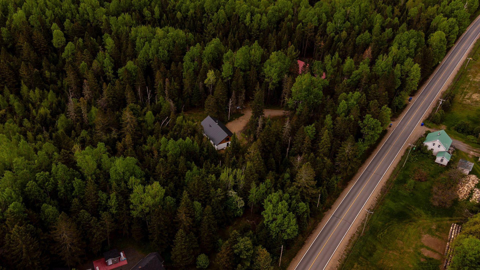 









1050


Ch. St-François

,
Saint-Mathieu-du-Parc,




QC
G0X1N0

