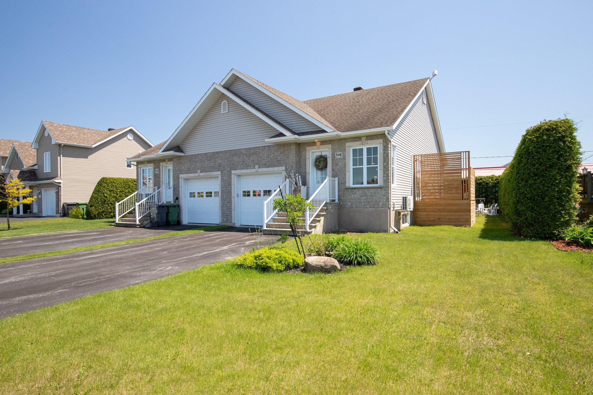 









339


Rue Henri-Paul-Forest

,
Sainte-Hélène-de-Bagot,




QC
J0H1M0


