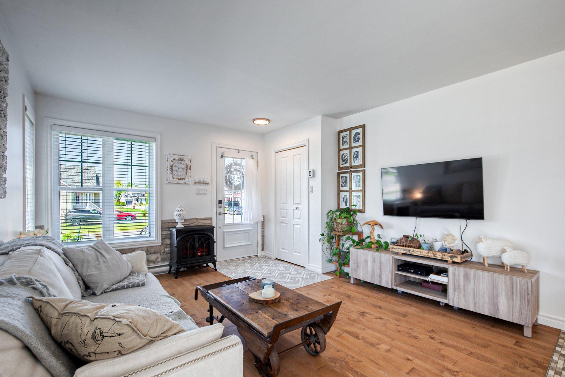 









339


Rue Henri-Paul-Forest

,
Sainte-Hélène-de-Bagot,




QC
J0H1M0

