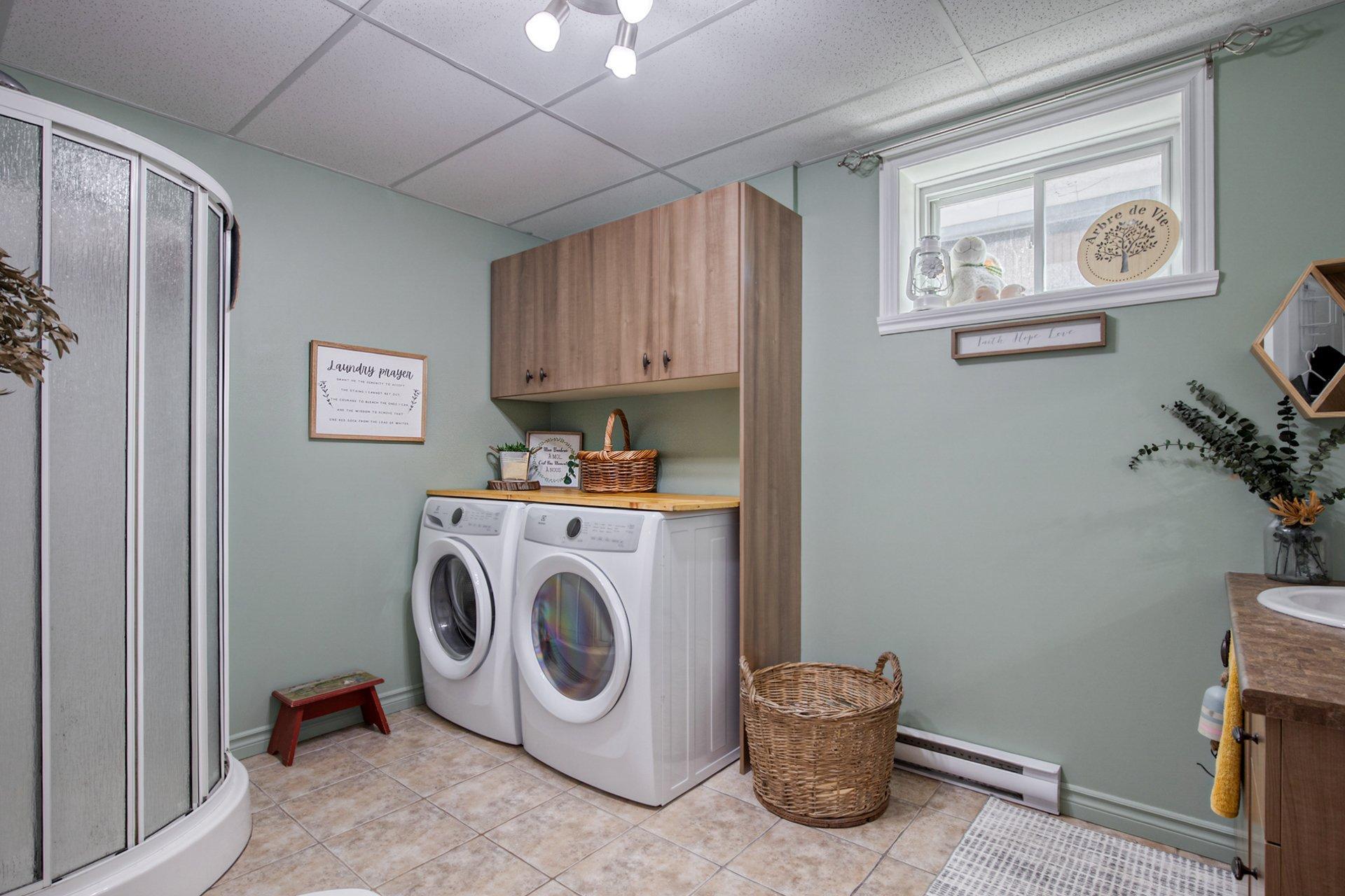 









339


Rue Henri-Paul-Forest

,
Sainte-Hélène-de-Bagot,




QC
J0H1M0

