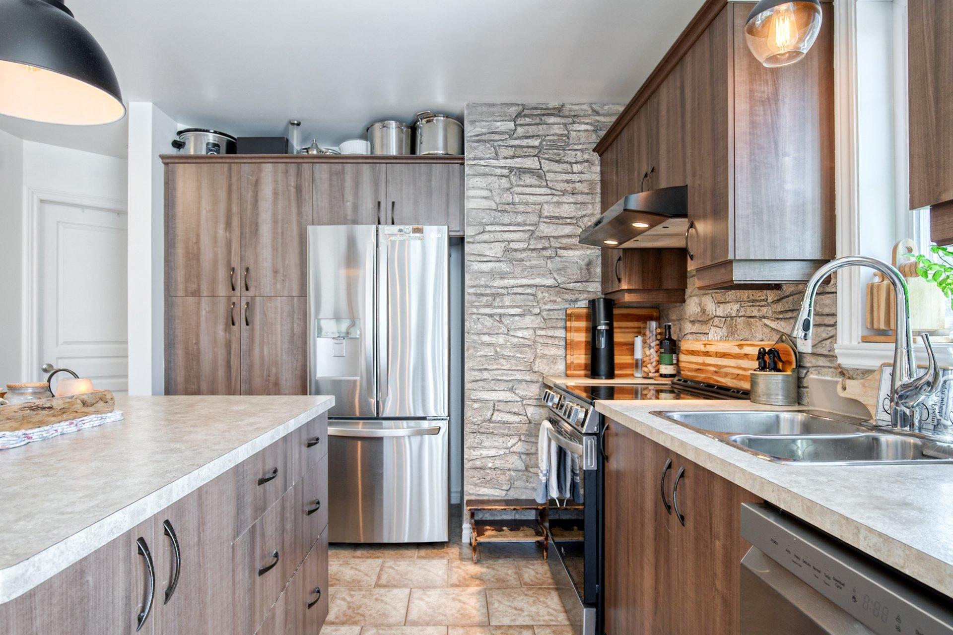 









339


Rue Henri-Paul-Forest

,
Sainte-Hélène-de-Bagot,




QC
J0H1M0

