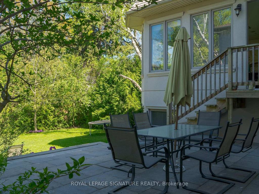 









43


Fenn

Avenue,
Toronto,




ON
M2L 1M7

