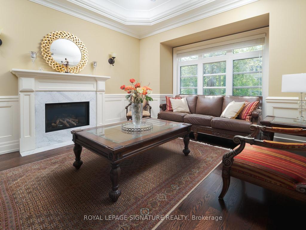 









43


Fenn

Avenue,
Toronto,




ON
M2L 1M7

