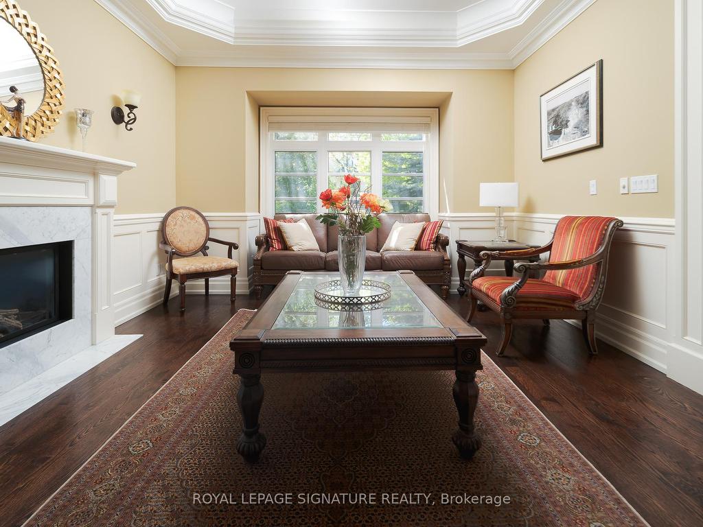 









43


Fenn

Avenue,
Toronto,




ON
M2L 1M7


