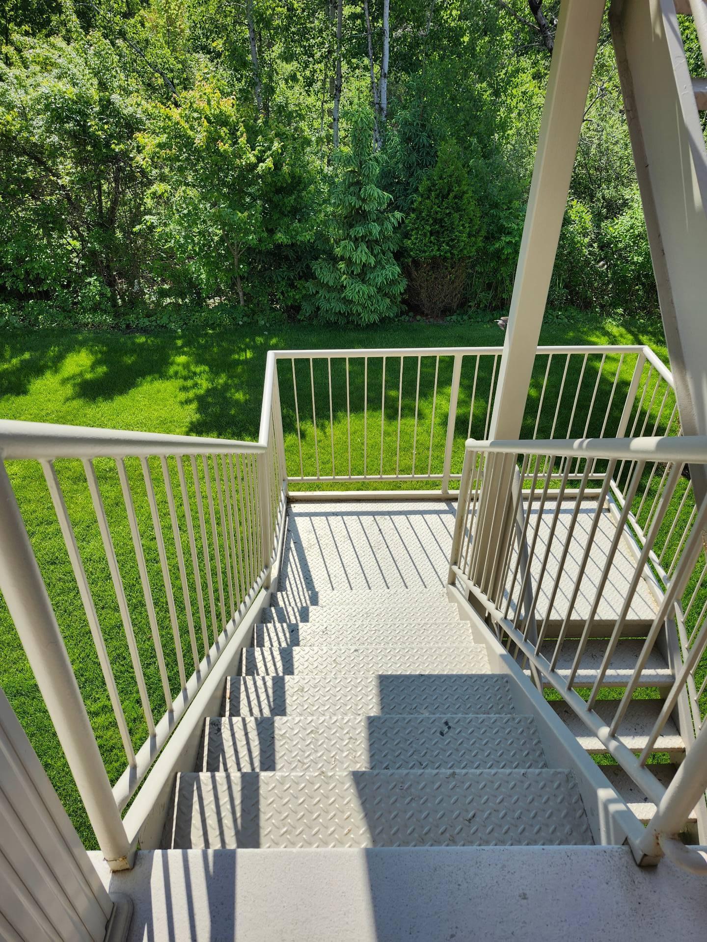 









6110


Rue Bernard-Racicot

, 5,
Longueuil (Saint-Hubert),




QC
J3Y0B7

