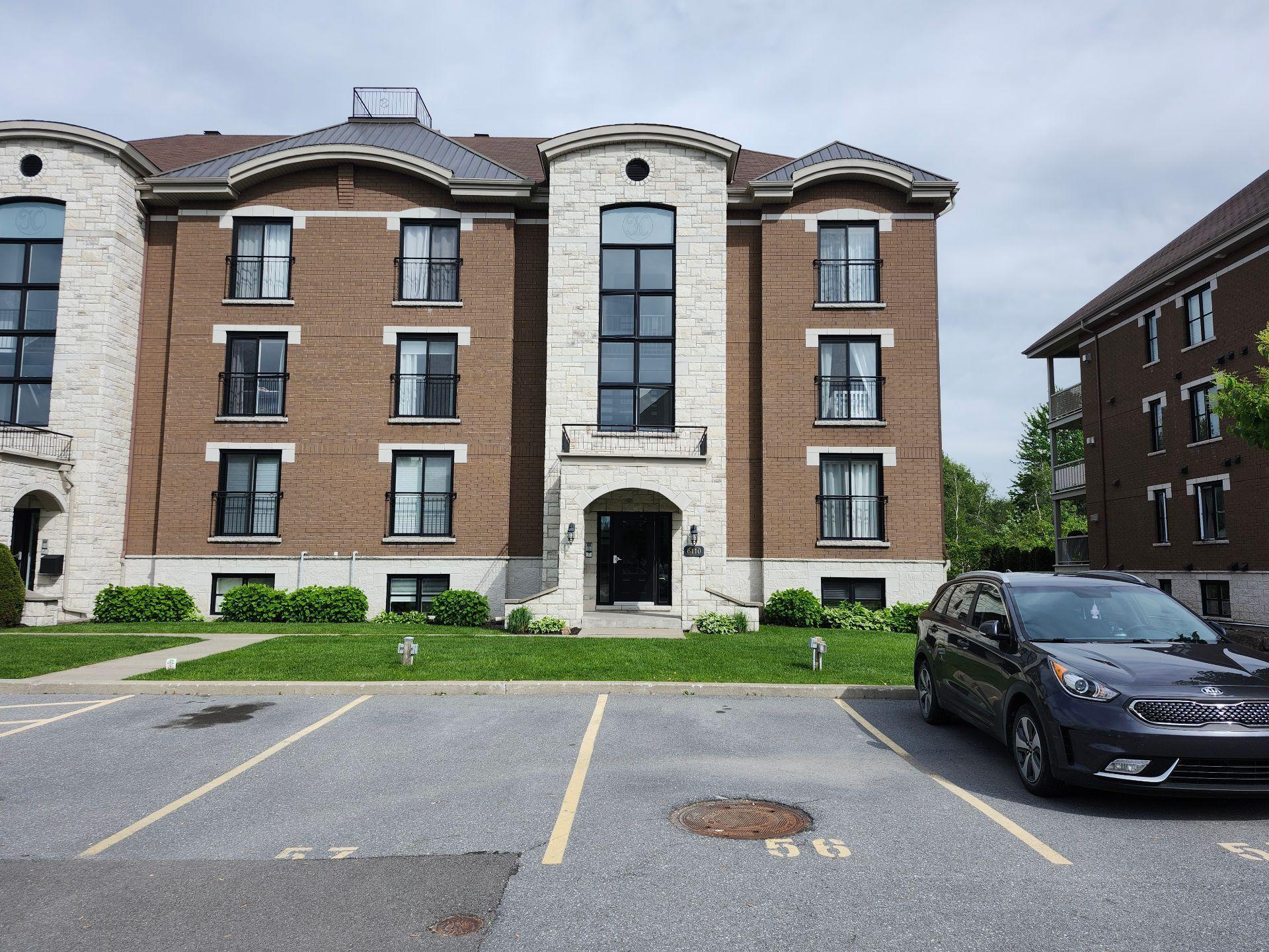 









6110


Rue Bernard-Racicot

, 5,
Longueuil (Saint-Hubert),




QC
J3Y0B7

