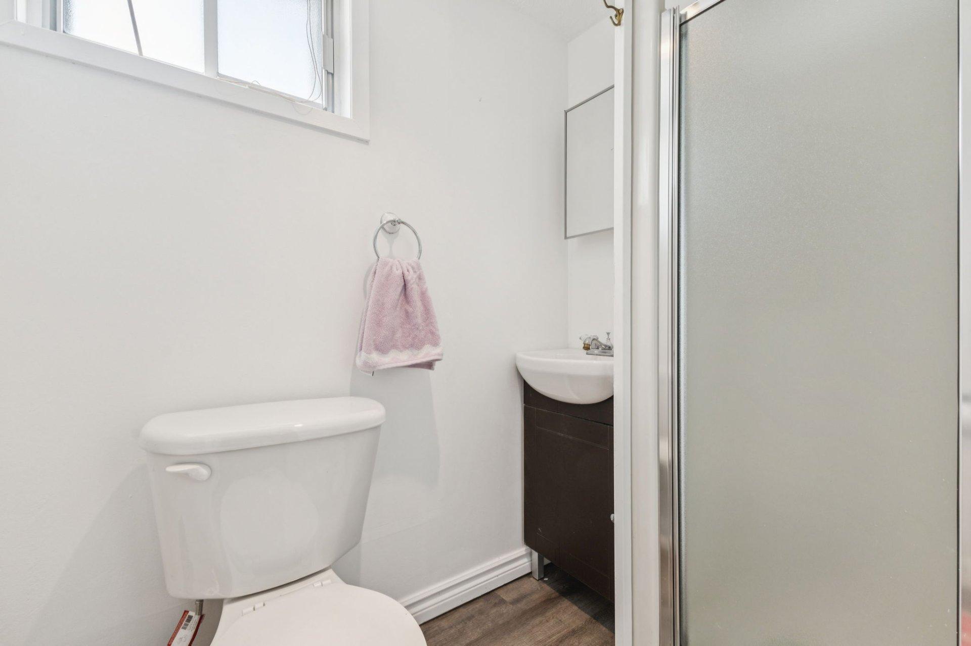









20


Rue St-Josaphat

,
Gatineau (Gatineau),




QC
J8T3C8


