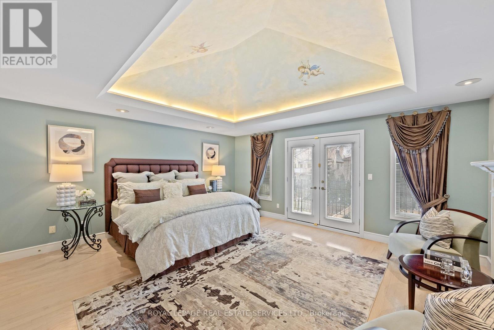












477 OLD ORCHARD GROVE

,
Toronto,




Ontario
M5M2G3

