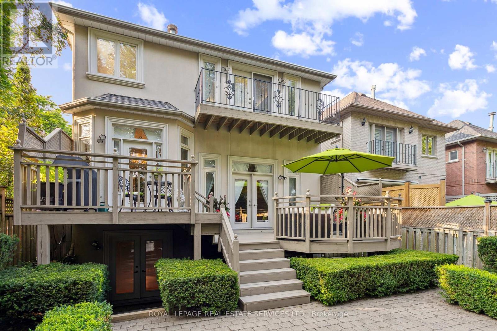 












477 OLD ORCHARD GROVE

,
Toronto,




Ontario
M5M2G3

