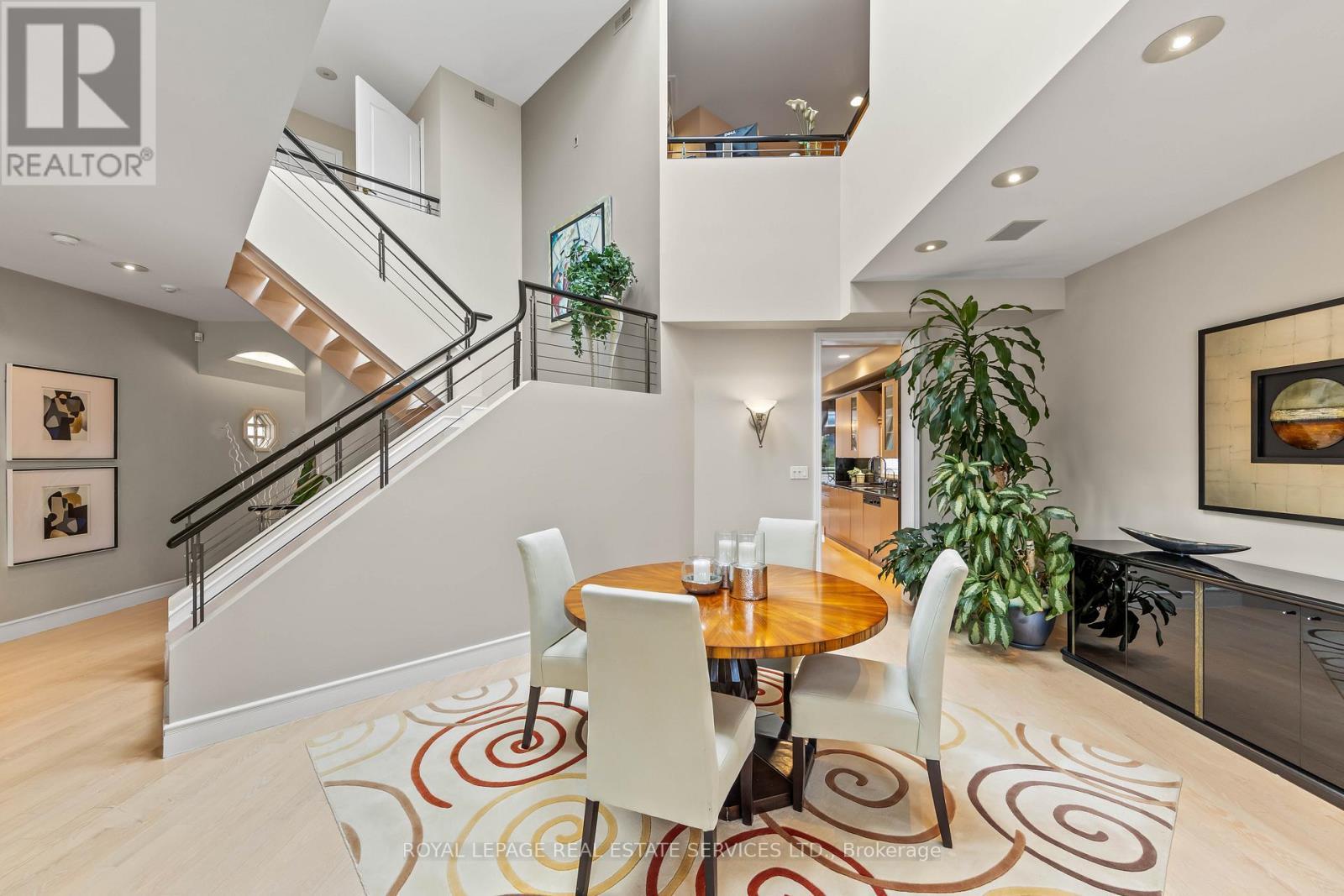 












477 OLD ORCHARD GROVE

,
Toronto,




Ontario
M5M2G3

