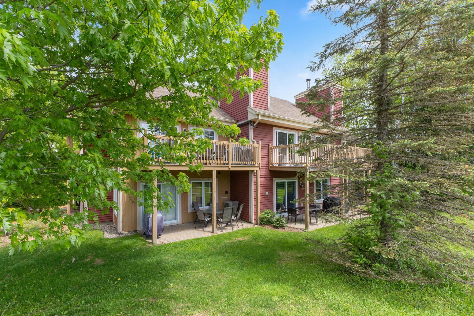 









1812


Ch. du Golf

,
Mont-Tremblant,




QC
J8E2K6

