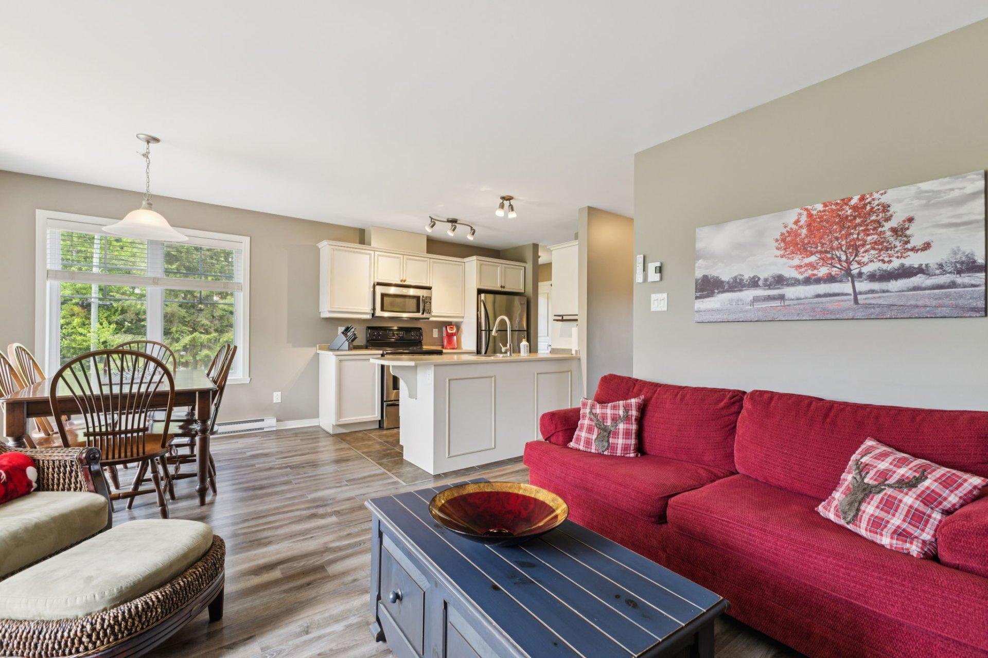 









1812


Ch. du Golf

,
Mont-Tremblant,




QC
J8E2K6

