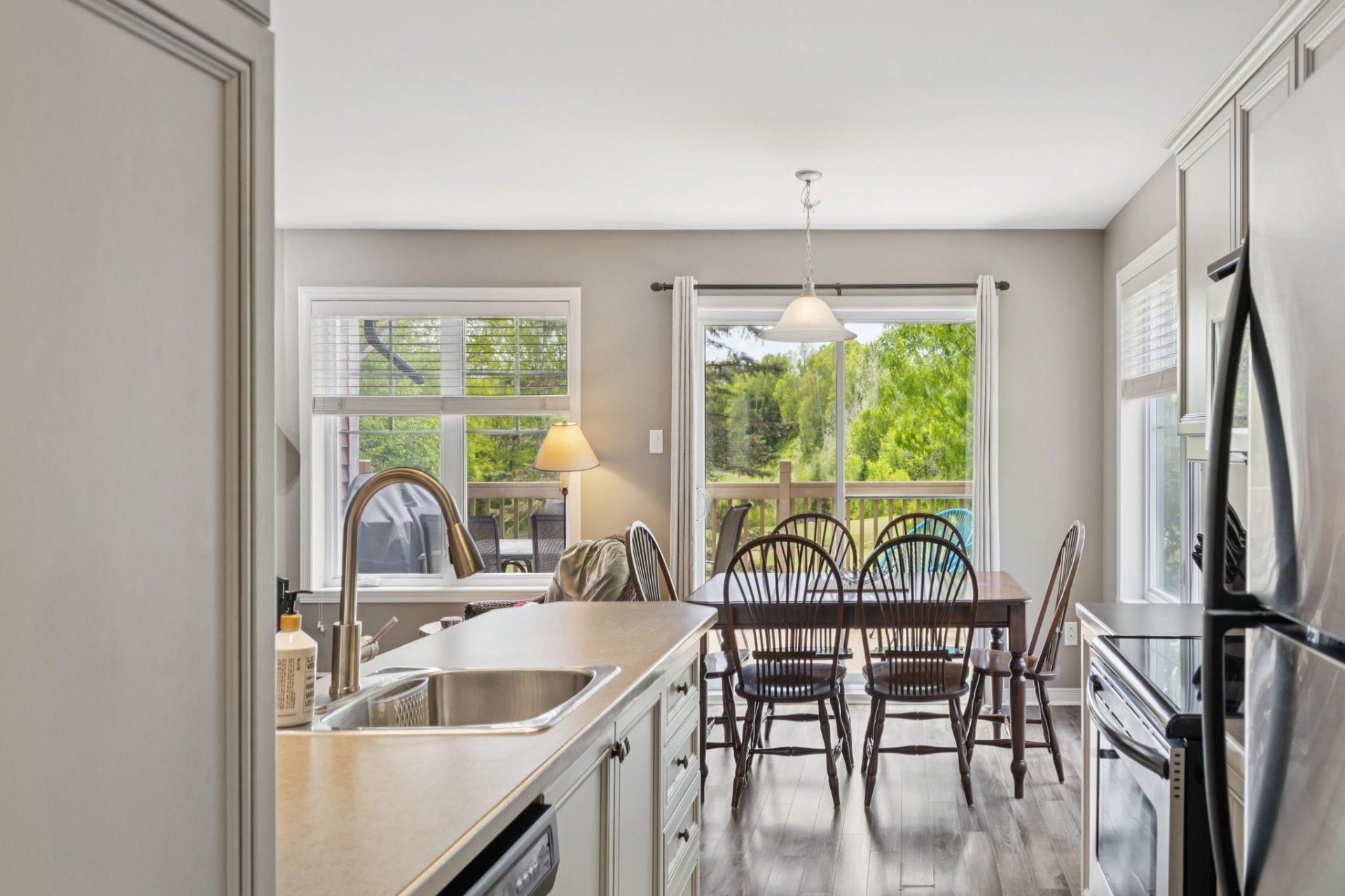 









1812


Ch. du Golf

,
Mont-Tremblant,




QC
J8E2K6

