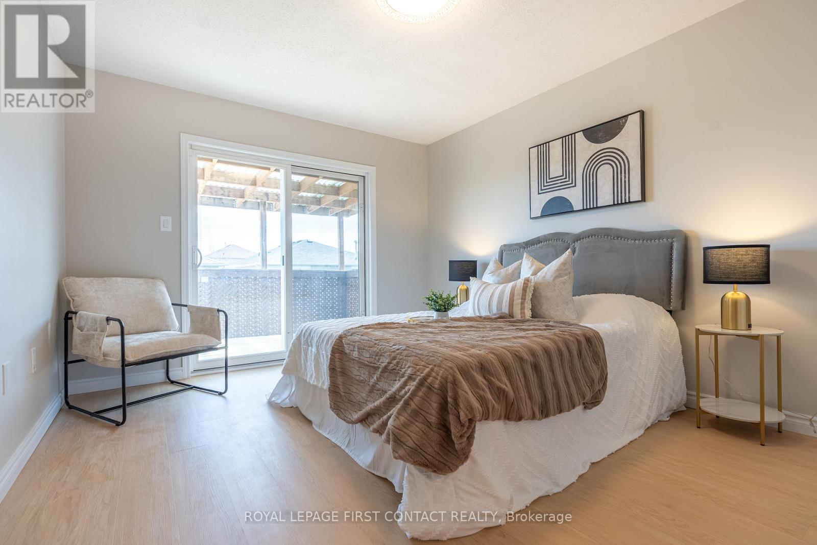 












60 WILLIAM PADDISON DRIVE

,
Barrie,




Ontario
L4M0G4

