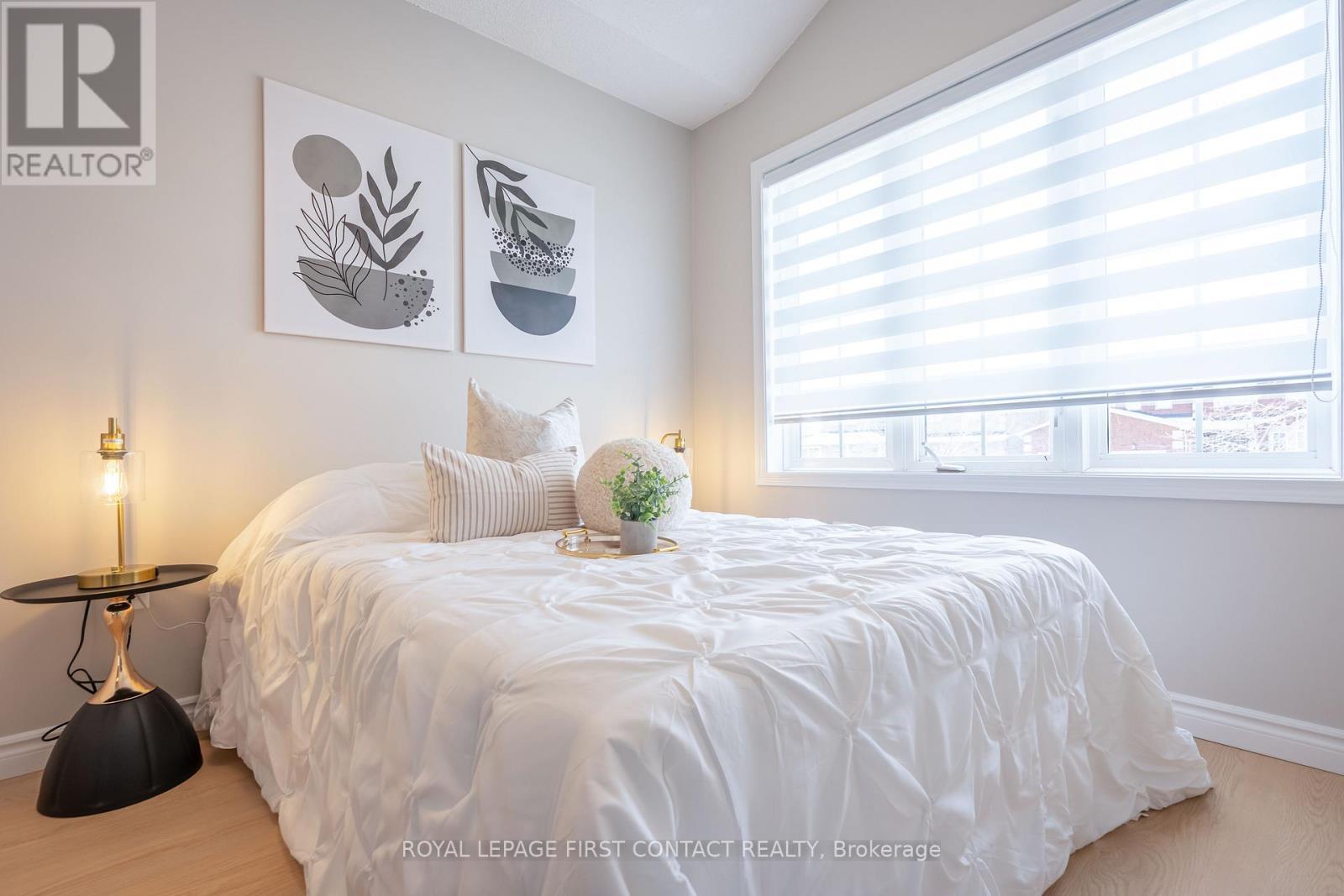 












60 WILLIAM PADDISON DRIVE

,
Barrie,




Ontario
L4M0G4

