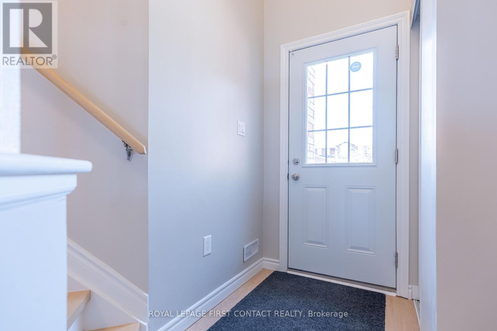 












60 WILLIAM PADDISON DRIVE

,
Barrie,




Ontario
L4M0G4

