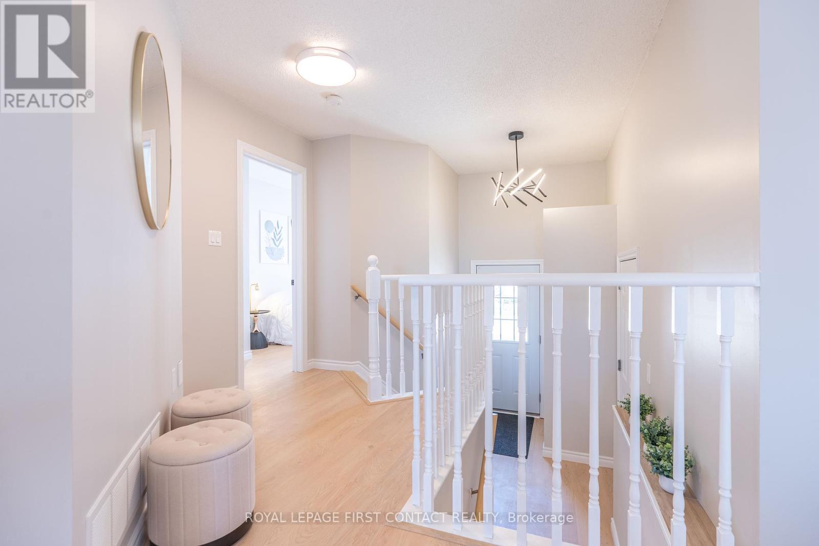 












60 WILLIAM PADDISON DRIVE

,
Barrie,




Ontario
L4M0G4

