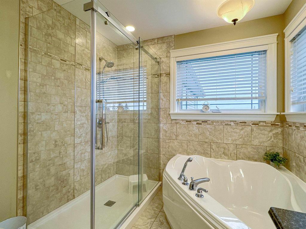 












25 Carrington Road

,
Stratford,




PE
C1B 1L6

