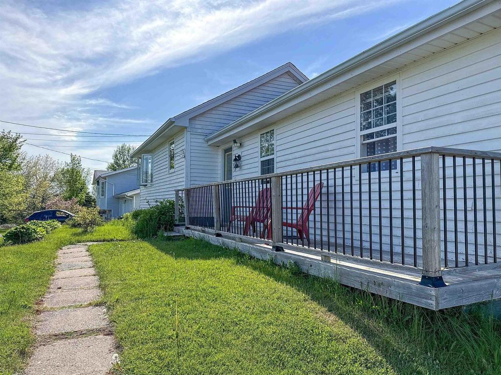 












29 Amanda Drive

,
East Royalty,




PE
C1C 0A1

