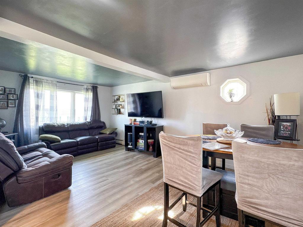 












29 Amanda Drive

,
East Royalty,




PE
C1C 0A1

