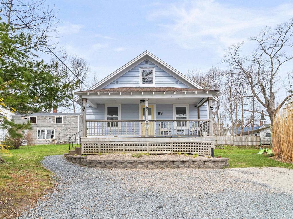 












89 Queen Street

,
Chester,




NS
B0J 1J0

