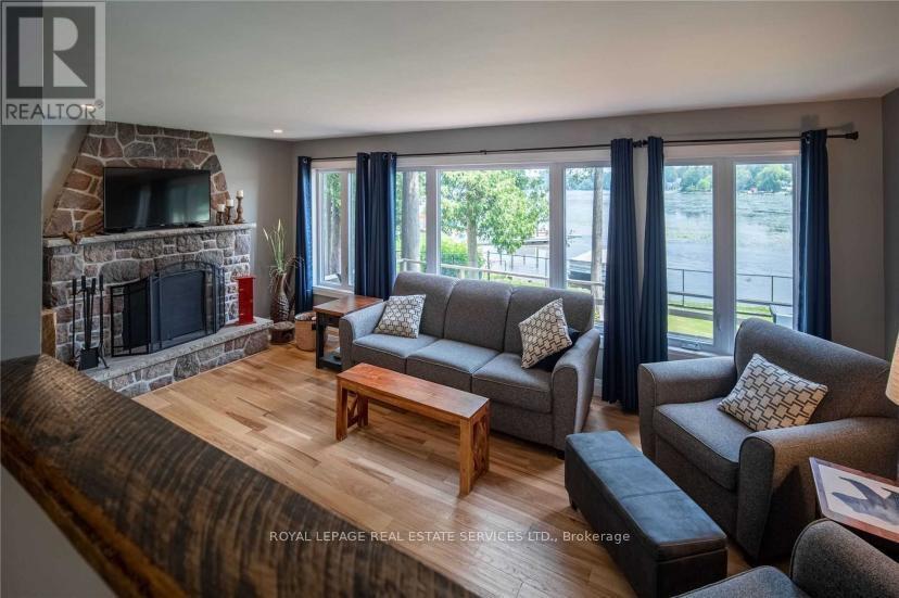 












2365 SELWYN BAY LANE

,
Selwyn,




Ontario
K0L2H0


