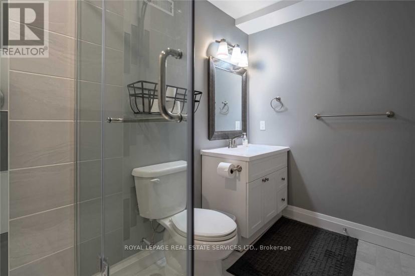 












2365 SELWYN BAY LANE

,
Selwyn,




Ontario
K0L2H0

